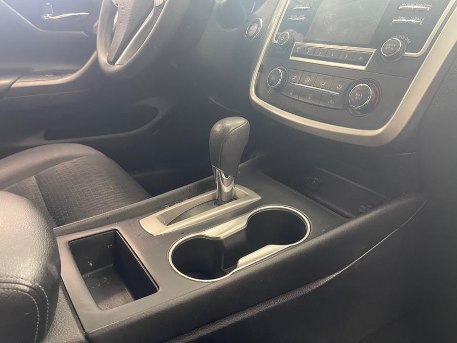 Used Nissan Altima 4dr Sdn I4 2.5 S 2016 | 5 Towns Drive. Inwood, New York Used Nissan Altima 4dr Sdn I4 2.5 S 2016 | 5 Towns Drive. Inwood, New York