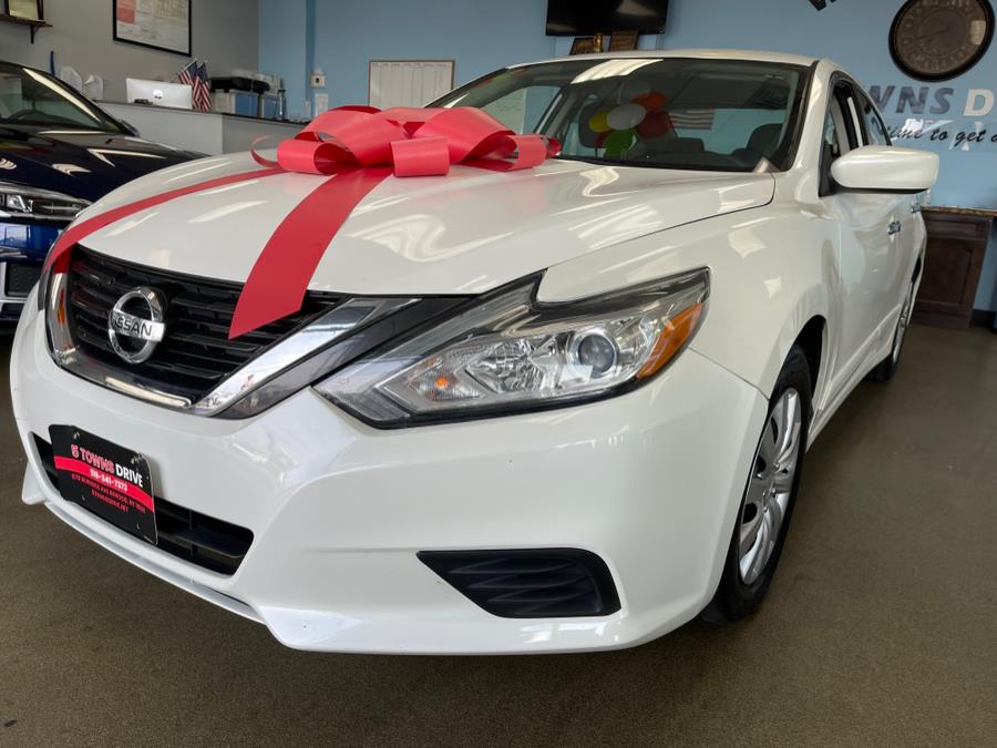 Used Nissan Altima 4dr Sdn I4 2.5 S 2016 | 5 Towns Drive. Inwood, New York Used Nissan Altima 4dr Sdn I4 2.5 S 2016 | 5 Towns Drive. Inwood, New York