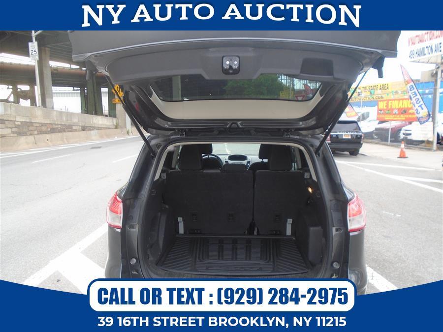 2016 Ford Escape 4WD 4dr SE, available for sale in Brooklyn, New York | NY Auto Auction. Brooklyn, New York 2016 Ford Escape 4WD 4dr SE, available for sale in Brooklyn, New York | NY Auto Auction. Brooklyn, New York