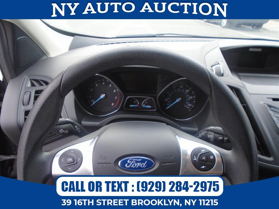 2016 Ford Escape 4WD 4dr SE, available for sale in Brooklyn, New York | NY Auto Auction. Brooklyn, New York 2016 Ford Escape 4WD 4dr SE, available for sale in Brooklyn, New York | NY Auto Auction. Brooklyn, New York