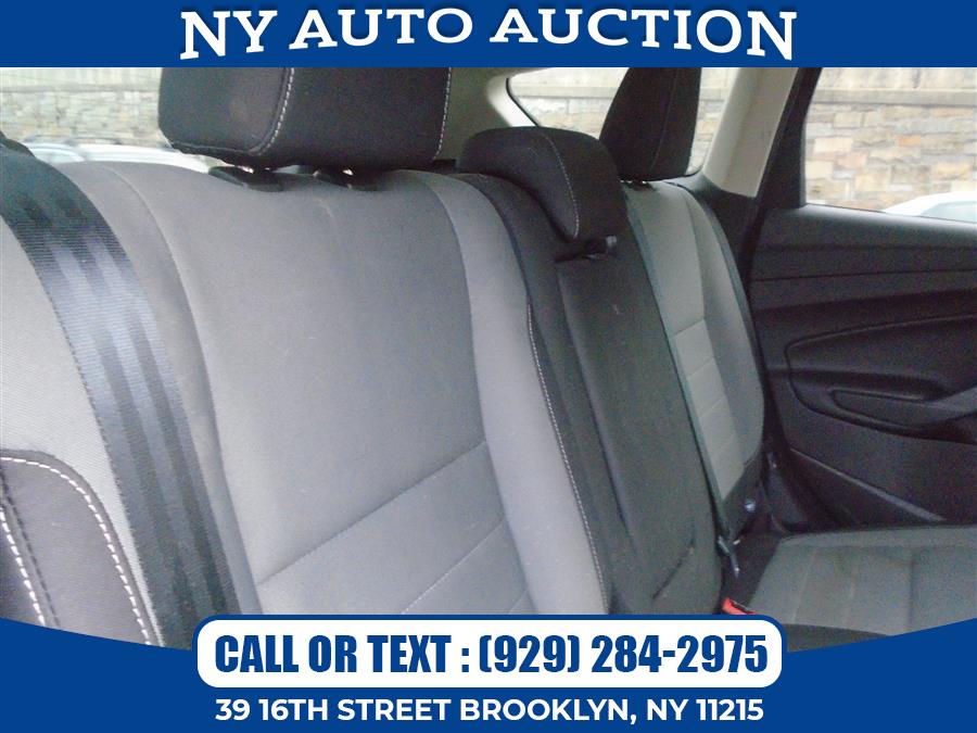 2016 Ford Escape 4WD 4dr SE, available for sale in Brooklyn, New York | NY Auto Auction. Brooklyn, New York 2016 Ford Escape 4WD 4dr SE, available for sale in Brooklyn, New York | NY Auto Auction. Brooklyn, New York