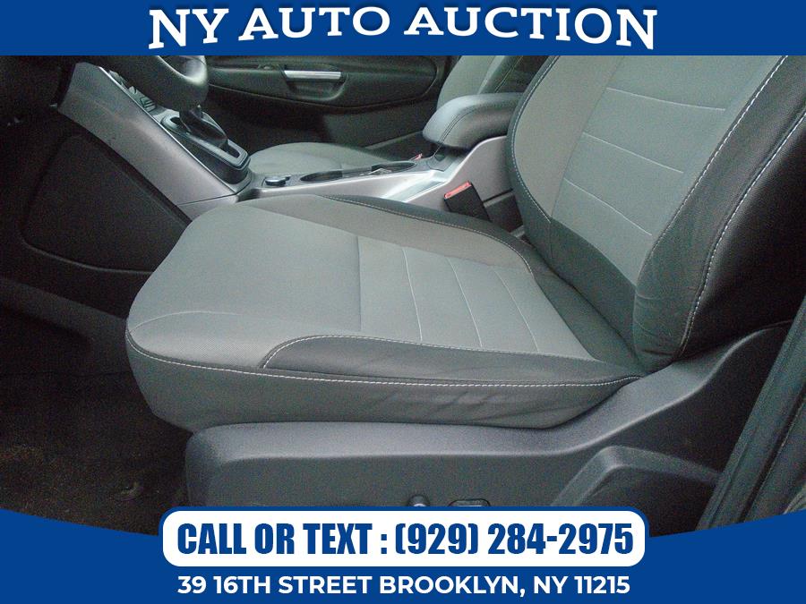 2016 Ford Escape 4WD 4dr SE, available for sale in Brooklyn, New York | NY Auto Auction. Brooklyn, New York 2016 Ford Escape 4WD 4dr SE, available for sale in Brooklyn, New York | NY Auto Auction. Brooklyn, New York