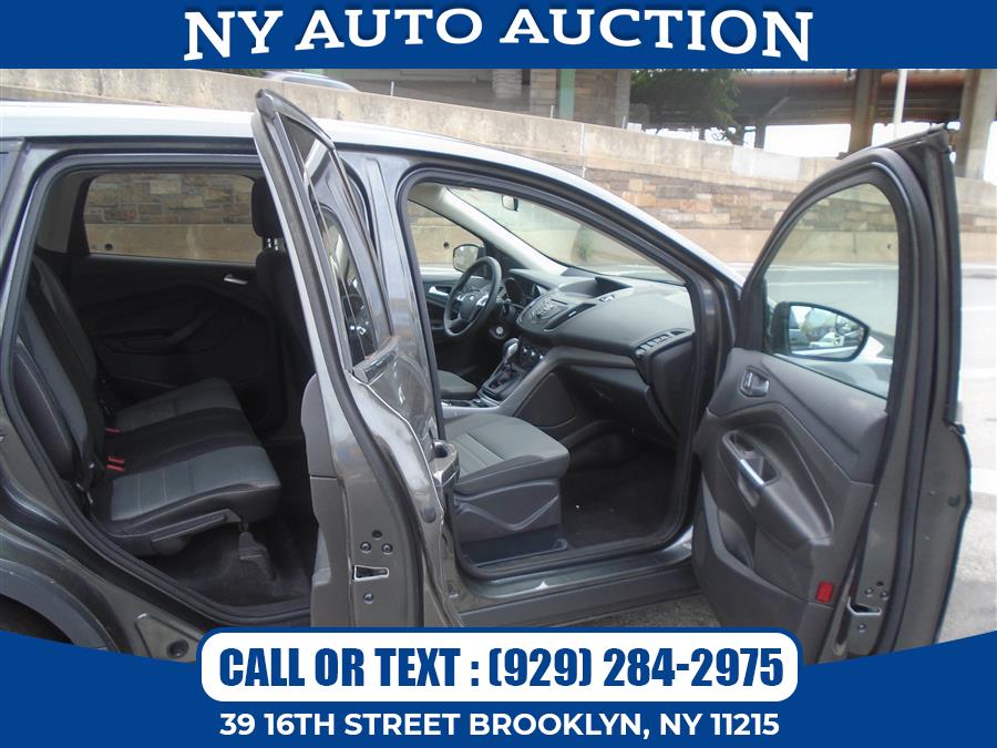 2016 Ford Escape 4WD 4dr SE, available for sale in Brooklyn, New York | NY Auto Auction. Brooklyn, New York 2016 Ford Escape 4WD 4dr SE, available for sale in Brooklyn, New York | NY Auto Auction. Brooklyn, New York