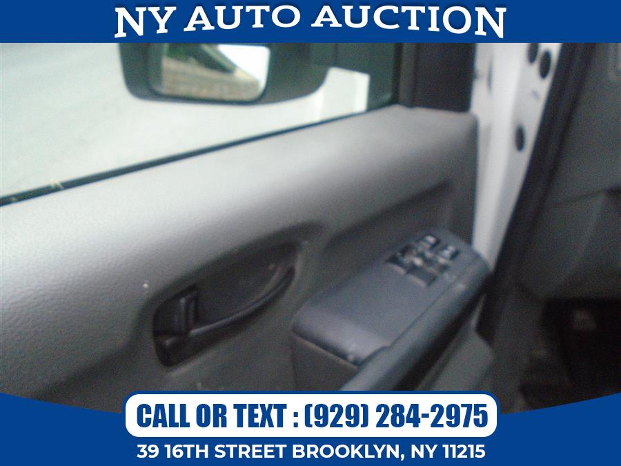 Used Nissan NV High Roof 2500 V6 S 2014 | NY Auto Auction. Brooklyn, New York Used Nissan NV High Roof 2500 V6 S 2014 | NY Auto Auction. Brooklyn, New York