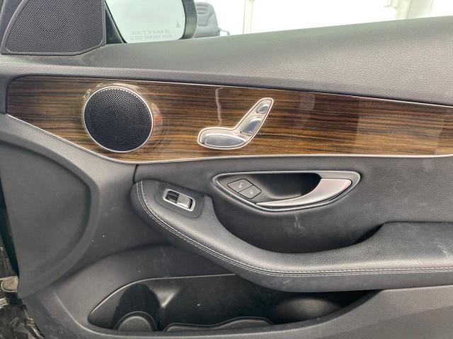 Used Mercedes-benz C-class C 300 2017 | Queens Auto Mall. Richmond Hill, New York Used Mercedes-benz C-class C 300 2017 | Queens Auto Mall. Richmond Hill, New York