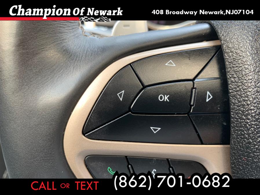 Used Jeep Grand Cherokee Limited 4x4 2017 | Champion Of Newark. Newark, New Jersey Used Jeep Grand Cherokee Limited 4x4 2017 | Champion Of Newark. Newark, New Jersey