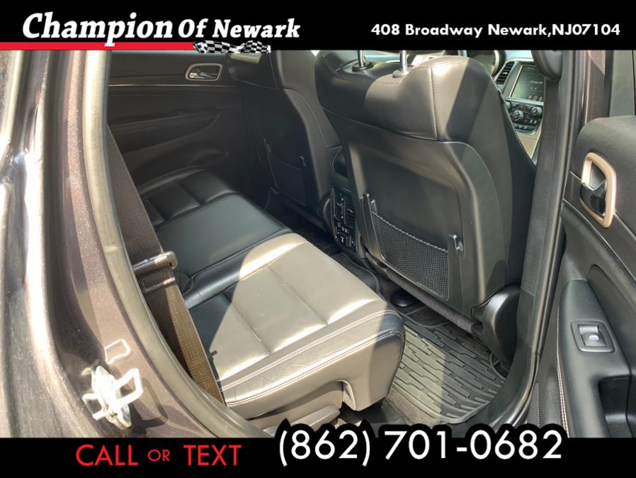 Used Jeep Grand Cherokee Limited 4x4 2017 | Champion Of Newark. Newark, New Jersey Used Jeep Grand Cherokee Limited 4x4 2017 | Champion Of Newark. Newark, New Jersey