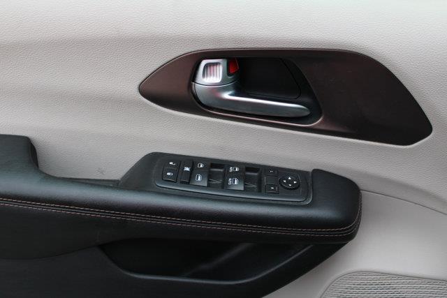 2018 Chrysler Pacifica Touring L, available for sale in Elmont, New York | NY Luxury Motors. Elmont, New York 2018 Chrysler Pacifica Touring L, available for sale in Elmont, New York | NY Luxury Motors. Elmont, New York