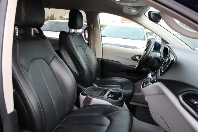 2018 Chrysler Pacifica Touring L, available for sale in Elmont, New York | NY Luxury Motors. Elmont, New York 2018 Chrysler Pacifica Touring L, available for sale in Elmont, New York | NY Luxury Motors. Elmont, New York