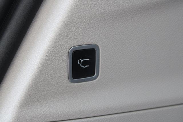 2018 Chrysler Pacifica Touring L, available for sale in Elmont, New York | NY Luxury Motors. Elmont, New York 2018 Chrysler Pacifica Touring L, available for sale in Elmont, New York | NY Luxury Motors. Elmont, New York