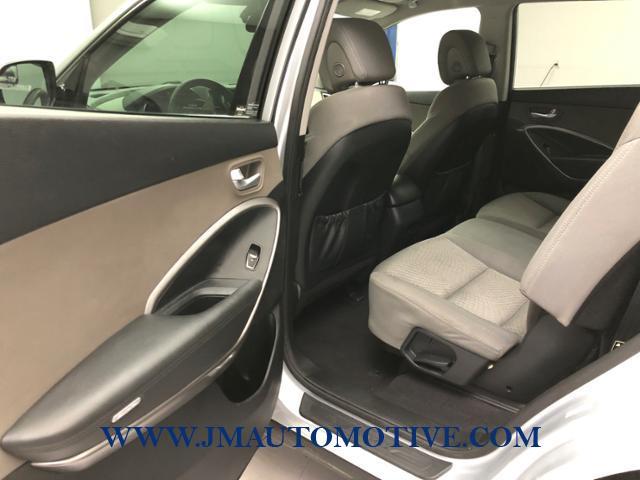 2017 Hyundai Santa Fe SE 3.3L Auto AWD, available for sale in Naugatuck, Connecticut | J&M Automotive Sls&Svc LLC. Naugatuck, Connecticut 2017 Hyundai Santa Fe SE 3.3L Auto AWD, available for sale in Naugatuck, Connecticut | J&M Automotive Sls&Svc LLC. Naugatuck, Connecticut