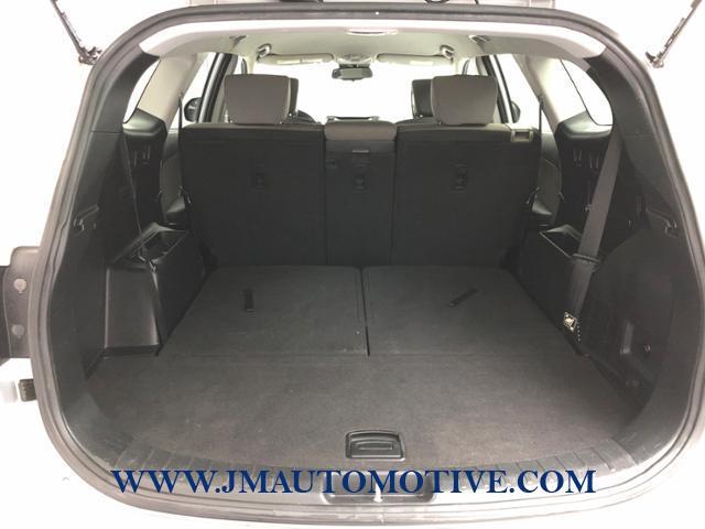 2017 Hyundai Santa Fe SE 3.3L Auto AWD, available for sale in Naugatuck, Connecticut | J&M Automotive Sls&Svc LLC. Naugatuck, Connecticut 2017 Hyundai Santa Fe SE 3.3L Auto AWD, available for sale in Naugatuck, Connecticut | J&M Automotive Sls&Svc LLC. Naugatuck, Connecticut