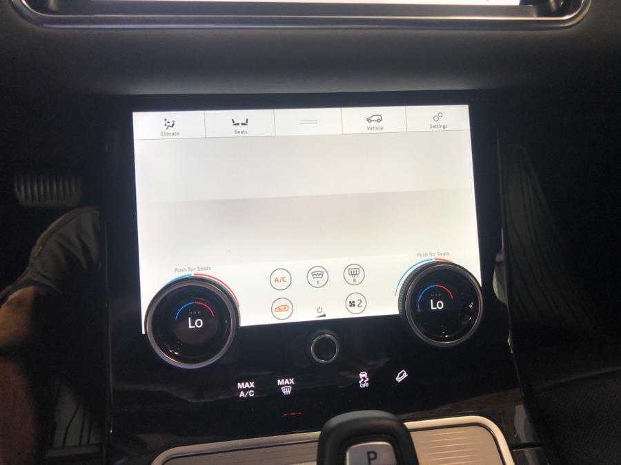 Used Land Rover Range Rover Evoque P250 SE 2020 | National Auto Brokers, Inc.. Waterbury, Connecticut Used Land Rover Range Rover Evoque P250 SE 2020 | National Auto Brokers, Inc.. Waterbury, Connecticut