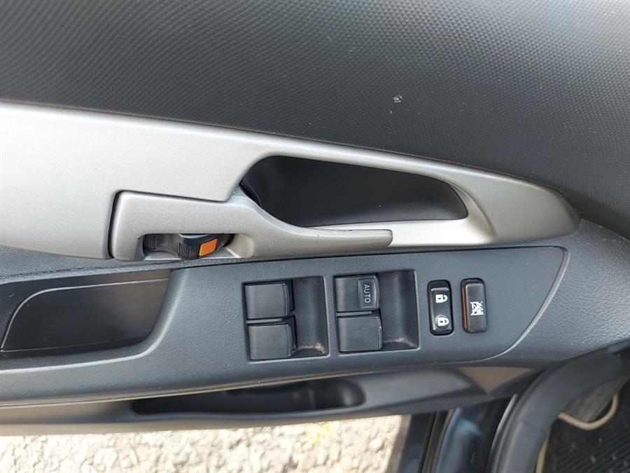 2009 Toyota Matrix 5dr Wgn Auto FWD (Natl), available for sale in West Hartford, Connecticut | Chadrad Motors llc. West Hartford, Connecticut 2009 Toyota Matrix 5dr Wgn Auto FWD (Natl), available for sale in West Hartford, Connecticut | Chadrad Motors llc. West Hartford, Connecticut