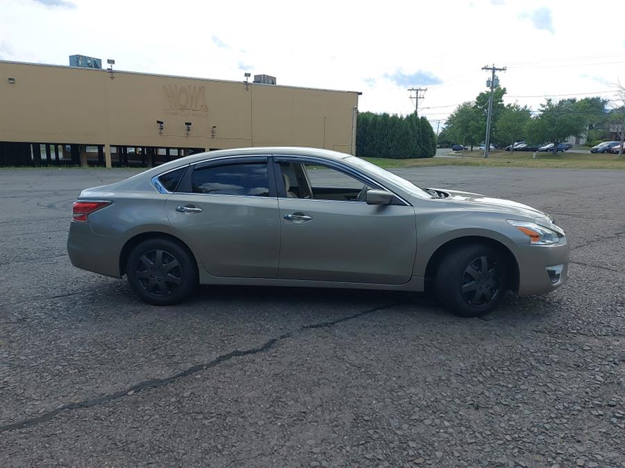 2013 Nissan Altima 4dr Sdn I4 2.5 S, available for sale in West Hartford, Connecticut | Chadrad Motors llc. West Hartford, Connecticut 2013 Nissan Altima 4dr Sdn I4 2.5 S, available for sale in West Hartford, Connecticut | Chadrad Motors llc. West Hartford, Connecticut