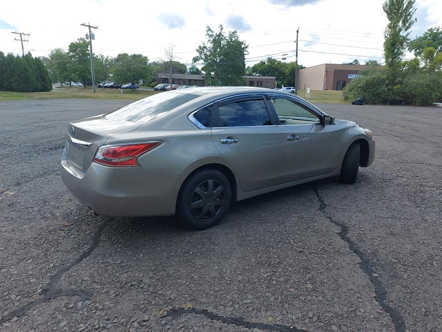 2013 Nissan Altima 4dr Sdn I4 2.5 S, available for sale in West Hartford, Connecticut | Chadrad Motors llc. West Hartford, Connecticut 2013 Nissan Altima 4dr Sdn I4 2.5 S, available for sale in West Hartford, Connecticut | Chadrad Motors llc. West Hartford, Connecticut