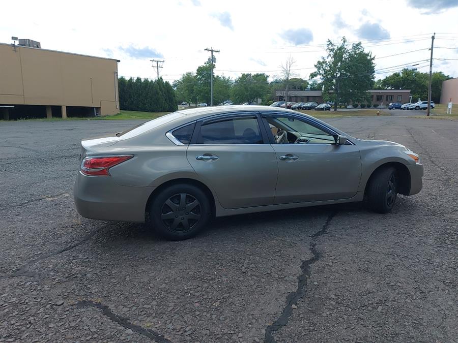 2013 Nissan Altima 4dr Sdn I4 2.5 S, available for sale in West Hartford, Connecticut | Chadrad Motors llc. West Hartford, Connecticut 2013 Nissan Altima 4dr Sdn I4 2.5 S, available for sale in West Hartford, Connecticut | Chadrad Motors llc. West Hartford, Connecticut