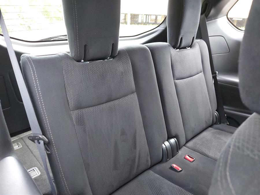 2013 Nissan Pathfinder 4WD 4dr SV, available for sale in West Hartford, Connecticut | Chadrad Motors llc. West Hartford, Connecticut 2013 Nissan Pathfinder 4WD 4dr SV, available for sale in West Hartford, Connecticut | Chadrad Motors llc. West Hartford, Connecticut