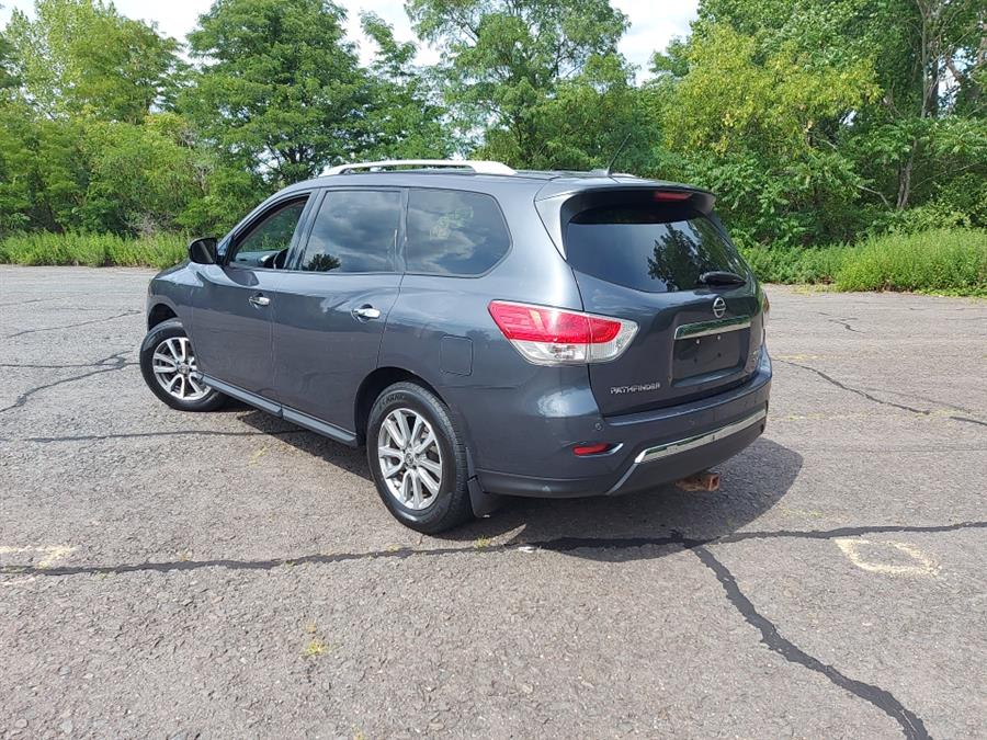 2013 Nissan Pathfinder 4WD 4dr SV, available for sale in West Hartford, Connecticut | Chadrad Motors llc. West Hartford, Connecticut 2013 Nissan Pathfinder 4WD 4dr SV, available for sale in West Hartford, Connecticut | Chadrad Motors llc. West Hartford, Connecticut