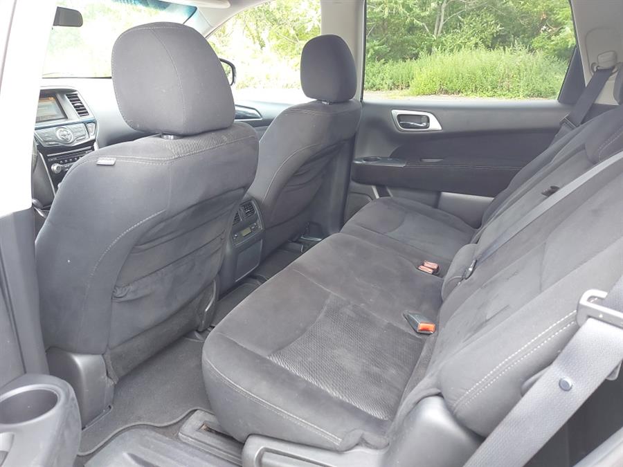 2013 Nissan Pathfinder 4WD 4dr SV, available for sale in West Hartford, Connecticut | Chadrad Motors llc. West Hartford, Connecticut 2013 Nissan Pathfinder 4WD 4dr SV, available for sale in West Hartford, Connecticut | Chadrad Motors llc. West Hartford, Connecticut