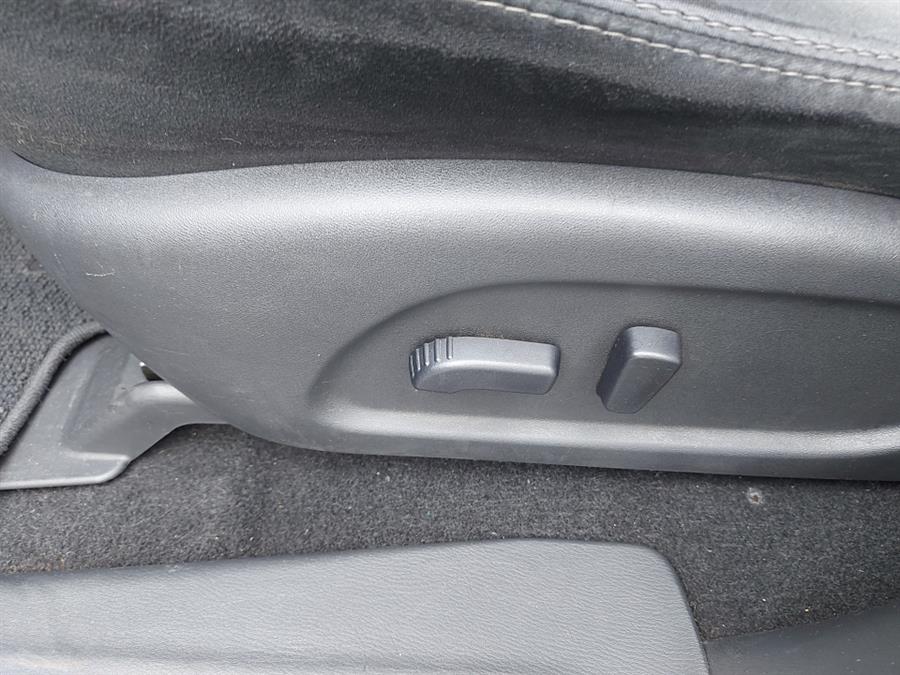 2013 Nissan Pathfinder 4WD 4dr SV, available for sale in West Hartford, Connecticut | Chadrad Motors llc. West Hartford, Connecticut 2013 Nissan Pathfinder 4WD 4dr SV, available for sale in West Hartford, Connecticut | Chadrad Motors llc. West Hartford, Connecticut
