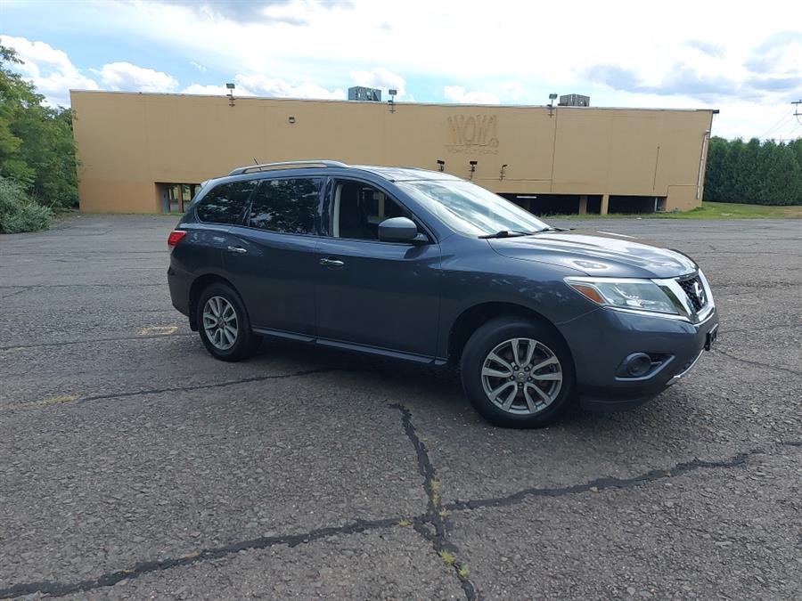 2013 Nissan Pathfinder 4WD 4dr SV, available for sale in West Hartford, Connecticut | Chadrad Motors llc. West Hartford, Connecticut 2013 Nissan Pathfinder 4WD 4dr SV, available for sale in West Hartford, Connecticut | Chadrad Motors llc. West Hartford, Connecticut