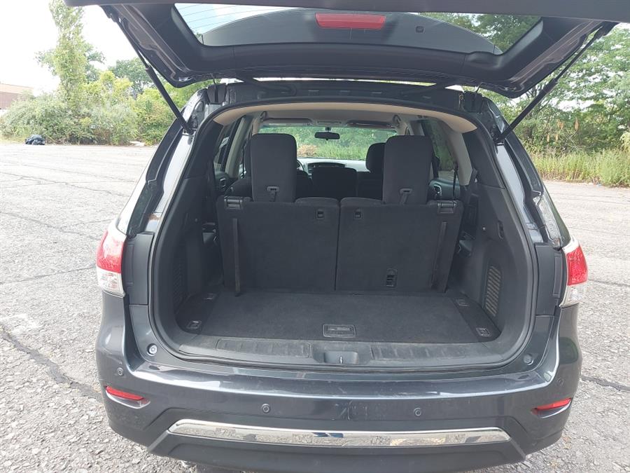 2013 Nissan Pathfinder 4WD 4dr SV, available for sale in West Hartford, Connecticut | Chadrad Motors llc. West Hartford, Connecticut 2013 Nissan Pathfinder 4WD 4dr SV, available for sale in West Hartford, Connecticut | Chadrad Motors llc. West Hartford, Connecticut