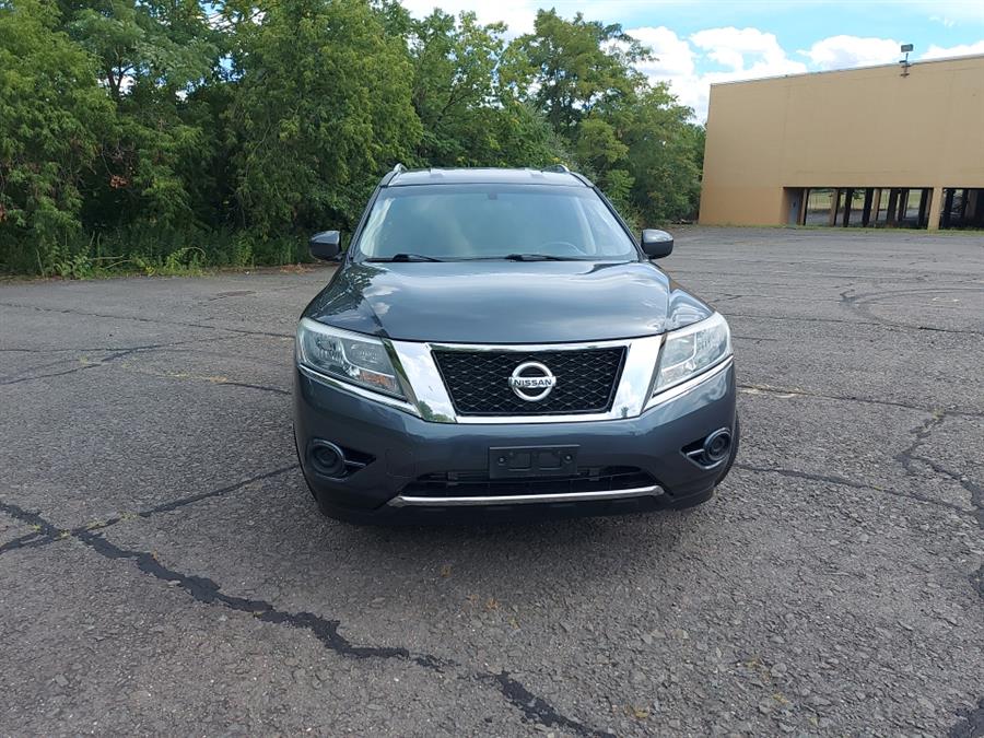 2013 Nissan Pathfinder 4WD 4dr SV, available for sale in West Hartford, Connecticut | Chadrad Motors llc. West Hartford, Connecticut 2013 Nissan Pathfinder 4WD 4dr SV, available for sale in West Hartford, Connecticut | Chadrad Motors llc. West Hartford, Connecticut