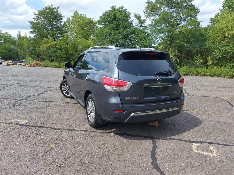 2013 Nissan Pathfinder 4WD 4dr SV, available for sale in West Hartford, Connecticut | Chadrad Motors llc. West Hartford, Connecticut 2013 Nissan Pathfinder 4WD 4dr SV, available for sale in West Hartford, Connecticut | Chadrad Motors llc. West Hartford, Connecticut
