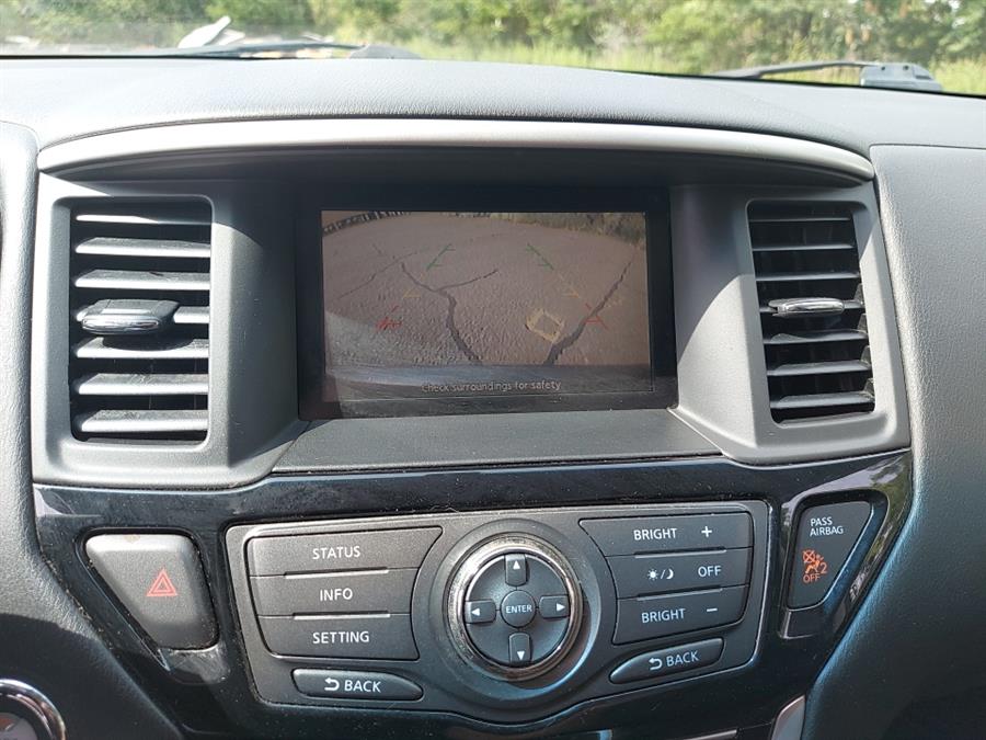 2013 Nissan Pathfinder 4WD 4dr SV, available for sale in West Hartford, Connecticut | Chadrad Motors llc. West Hartford, Connecticut 2013 Nissan Pathfinder 4WD 4dr SV, available for sale in West Hartford, Connecticut | Chadrad Motors llc. West Hartford, Connecticut
