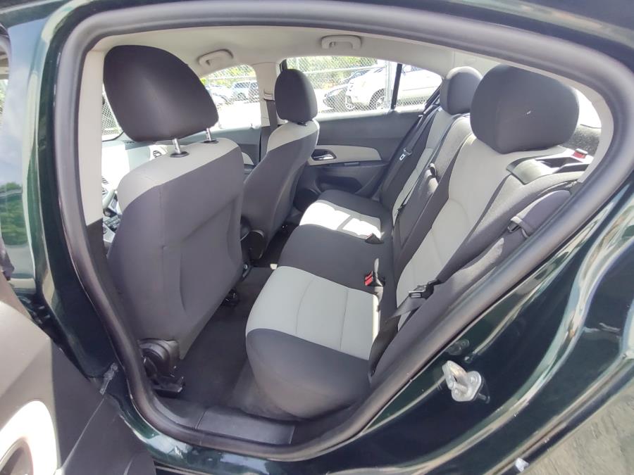 Used Chevrolet Cruze 4dr Sdn Auto LS 2014 | Dealertown Auto Wholesalers. Milford, Connecticut Used Chevrolet Cruze 4dr Sdn Auto LS 2014 | Dealertown Auto Wholesalers. Milford, Connecticut