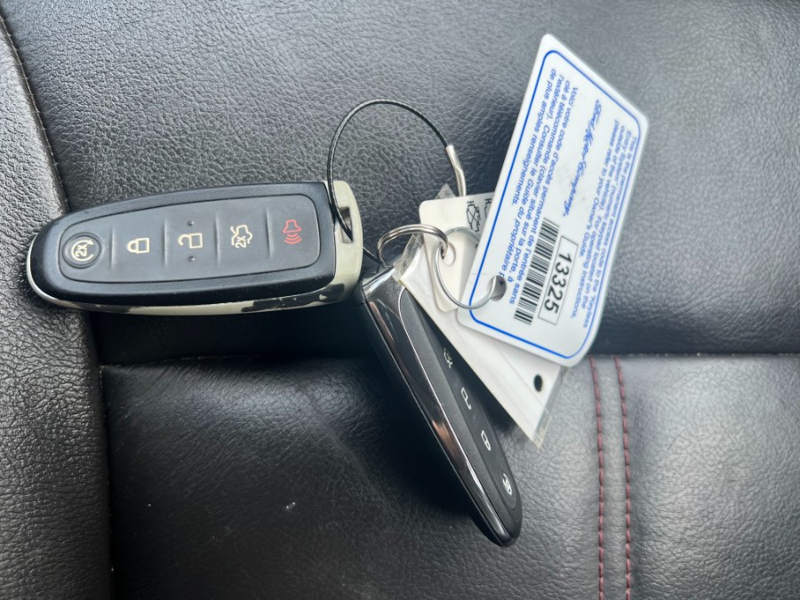 2013 Ford Edge 4dr Limited AWD, available for sale in Bristol, Connecticut | Bristol Auto Center LLC. Bristol, Connecticut 2013 Ford Edge 4dr Limited AWD, available for sale in Bristol, Connecticut | Bristol Auto Center LLC. Bristol, Connecticut