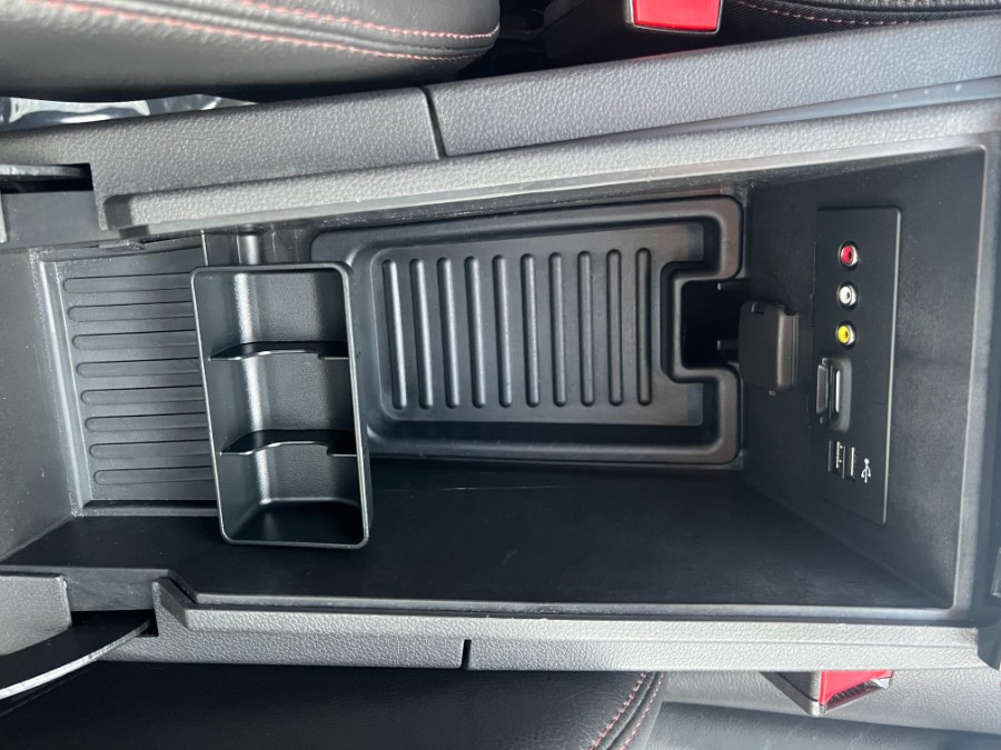 2013 Ford Edge 4dr Limited AWD, available for sale in Bristol, Connecticut | Bristol Auto Center LLC. Bristol, Connecticut 2013 Ford Edge 4dr Limited AWD, available for sale in Bristol, Connecticut | Bristol Auto Center LLC. Bristol, Connecticut