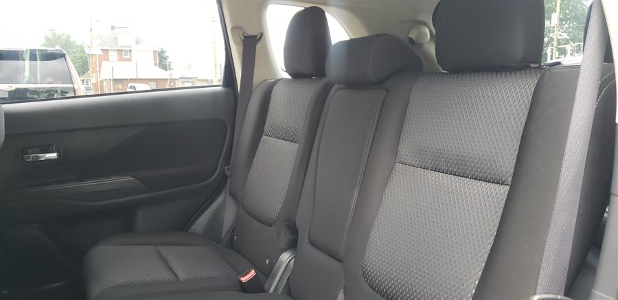 Used Mitsubishi Outlander AWC 4dr SE 2016 | Victoria Preowned Autos Inc. Little Ferry, New Jersey Used Mitsubishi Outlander AWC 4dr SE 2016 | Victoria Preowned Autos Inc. Little Ferry, New Jersey