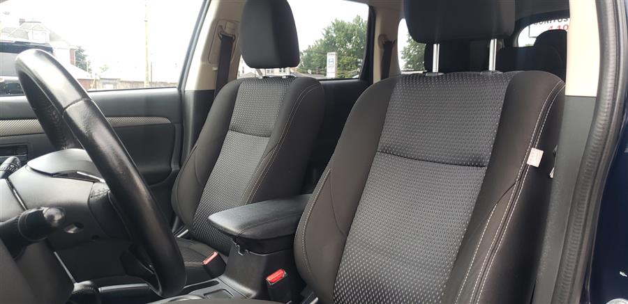 Used Mitsubishi Outlander AWC 4dr SE 2016 | Victoria Preowned Autos Inc. Little Ferry, New Jersey Used Mitsubishi Outlander AWC 4dr SE 2016 | Victoria Preowned Autos Inc. Little Ferry, New Jersey