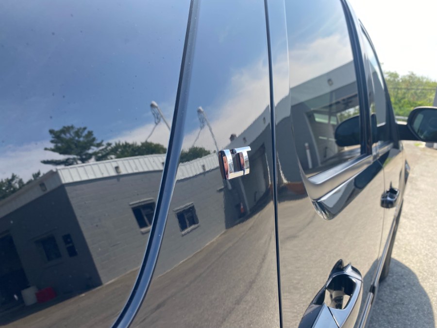 Used Chevrolet Tahoe 4WD 4dr 1500 LT 2013 | M&M Motors International. Clinton, Connecticut Used Chevrolet Tahoe 4WD 4dr 1500 LT 2013 | M&M Motors International. Clinton, Connecticut