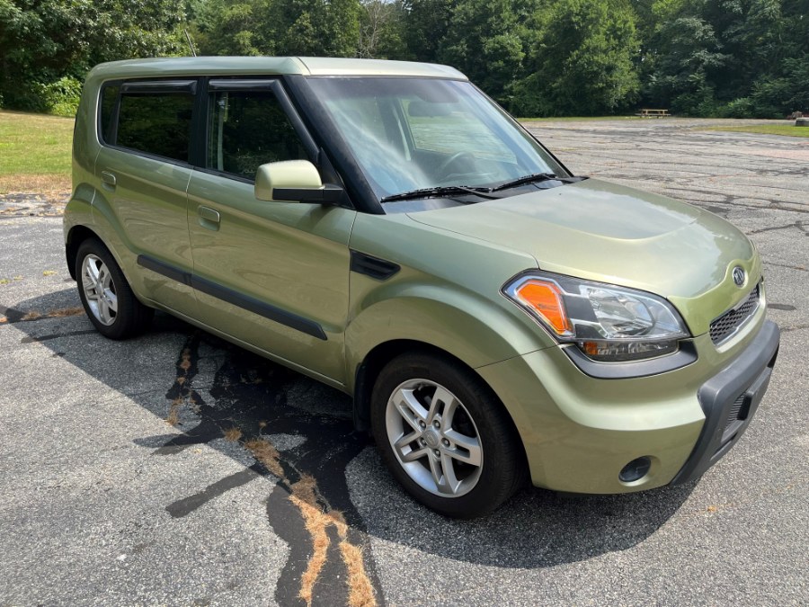 2010 Kia Soul 5dr Wgn Auto +, available for sale in Norwich, Connecticut | MACARA Vehicle Services, Inc. Norwich, Connecticut 2010 Kia Soul 5dr Wgn Auto +, available for sale in Norwich, Connecticut | MACARA Vehicle Services, Inc. Norwich, Connecticut