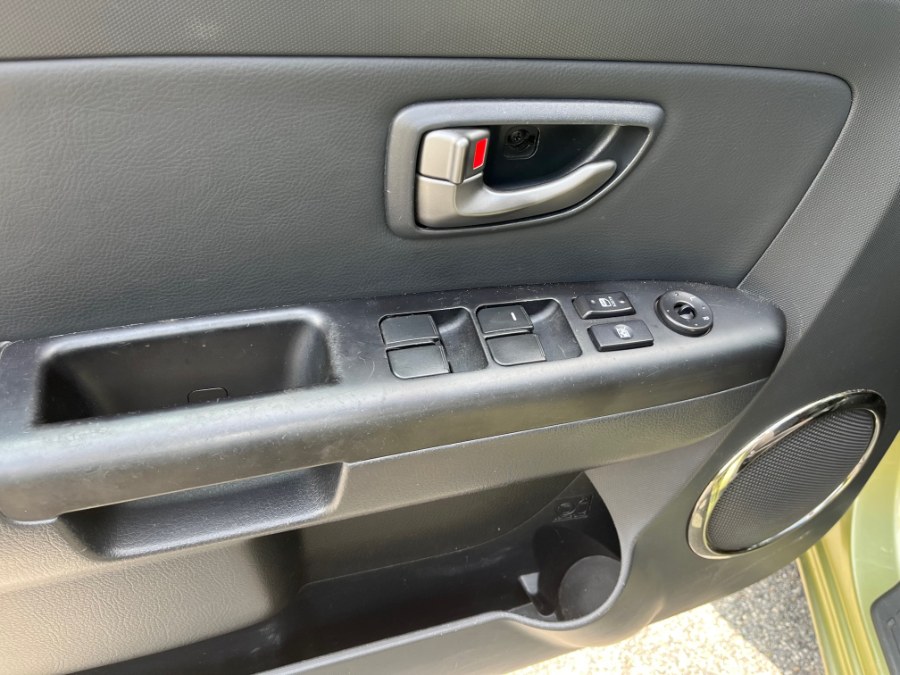 2010 Kia Soul 5dr Wgn Auto +, available for sale in Norwich, Connecticut | MACARA Vehicle Services, Inc. Norwich, Connecticut 2010 Kia Soul 5dr Wgn Auto +, available for sale in Norwich, Connecticut | MACARA Vehicle Services, Inc. Norwich, Connecticut