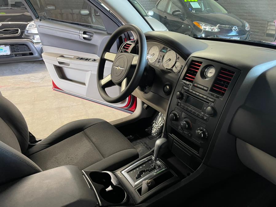 Used Chrysler 300 4dr Sdn 300 RWD 2007 | U Save Auto Auction. Garden Grove, California Used Chrysler 300 4dr Sdn 300 RWD 2007 | U Save Auto Auction. Garden Grove, California