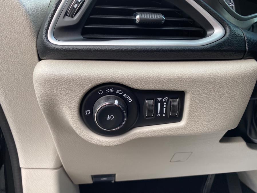 2020 Chrysler Pacifica Touring L FWD, available for sale in Lodi, New Jersey | European Auto Expo. Lodi, New Jersey 2020 Chrysler Pacifica Touring L FWD, available for sale in Lodi, New Jersey | European Auto Expo. Lodi, New Jersey