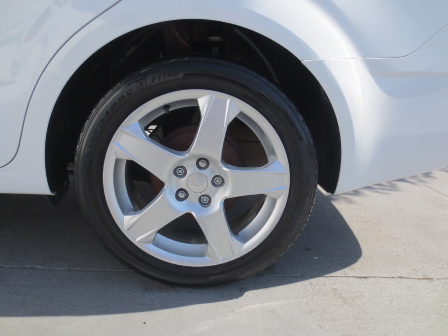 Used Chevrolet Sonic 4dr Sdn Auto LTZ 2013 | Auto Max Of Santa Ana. Santa Ana, California Used Chevrolet Sonic 4dr Sdn Auto LTZ 2013 | Auto Max Of Santa Ana. Santa Ana, California