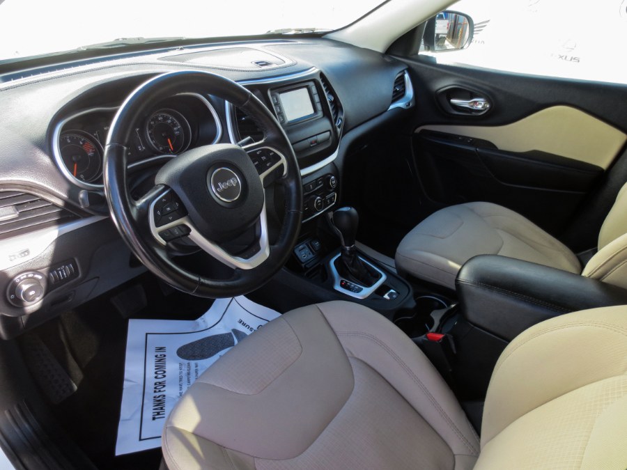 Used Jeep Cherokee FWD 4dr Latitude 2016 | Auto Max Of Santa Ana. Santa Ana, California Used Jeep Cherokee FWD 4dr Latitude 2016 | Auto Max Of Santa Ana. Santa Ana, California