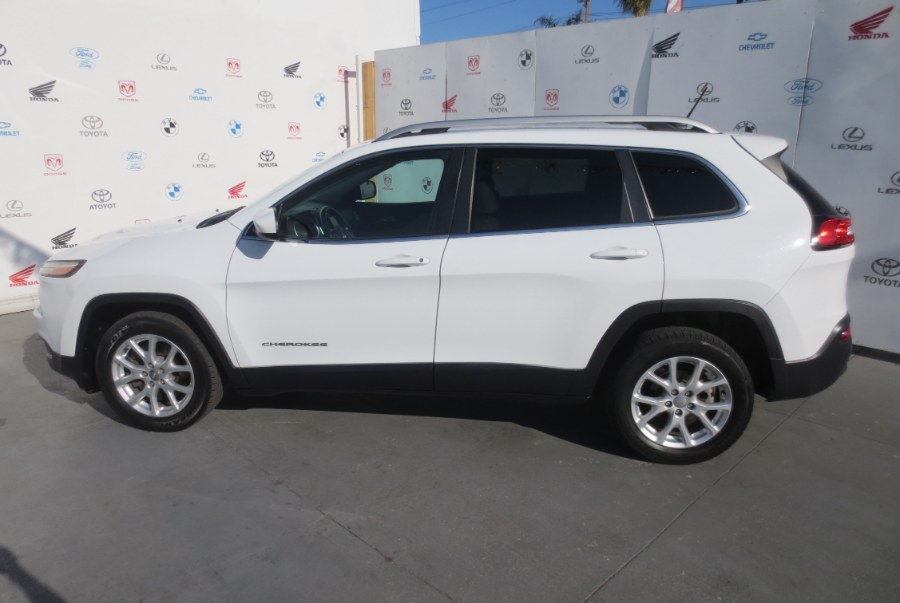 Used Jeep Cherokee FWD 4dr Latitude 2016 | Auto Max Of Santa Ana. Santa Ana, California Used Jeep Cherokee FWD 4dr Latitude 2016 | Auto Max Of Santa Ana. Santa Ana, California