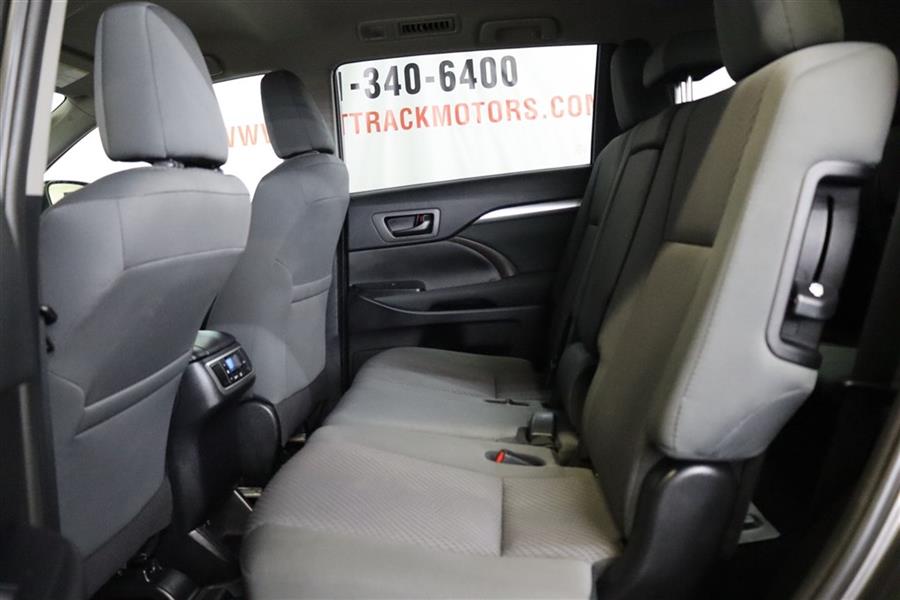 Used Toyota Highlander LE 2019 | Fast Track Motors. Paterson, New Jersey Used Toyota Highlander LE 2019 | Fast Track Motors. Paterson, New Jersey