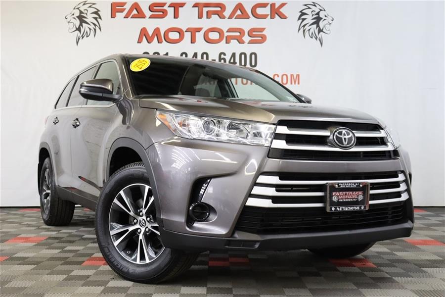 Used Toyota Highlander LE 2019 | Fast Track Motors. Paterson, New Jersey Used Toyota Highlander LE 2019 | Fast Track Motors. Paterson, New Jersey