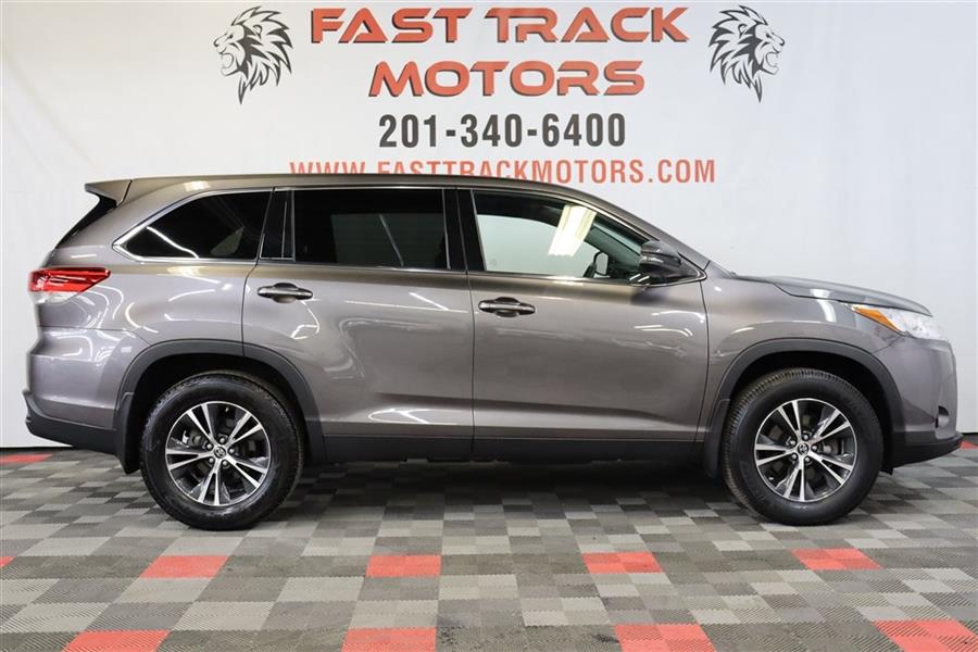 Used Toyota Highlander LE 2019 | Fast Track Motors. Paterson, New Jersey Used Toyota Highlander LE 2019 | Fast Track Motors. Paterson, New Jersey