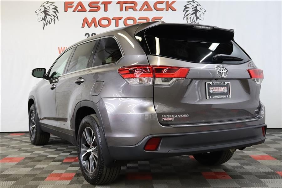 Used Toyota Highlander LE 2019 | Fast Track Motors. Paterson, New Jersey Used Toyota Highlander LE 2019 | Fast Track Motors. Paterson, New Jersey