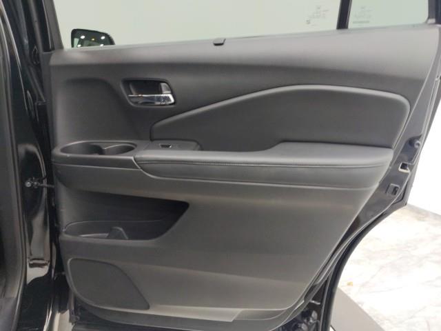 Used Honda Pilot Elite AWD w/ Navi, RES & rearCam 2019 | Car Revolution. Maple Shade, New Jersey Used Honda Pilot Elite AWD w/ Navi, RES & rearCam 2019 | Car Revolution. Maple Shade, New Jersey