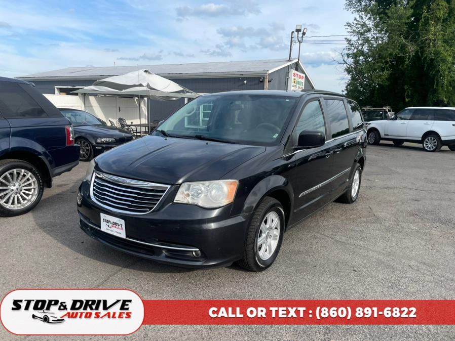 Used Chrysler Town & Country 4dr Wgn Touring 2012 | Stop & Drive Auto Sales. East Windsor, Connecticut