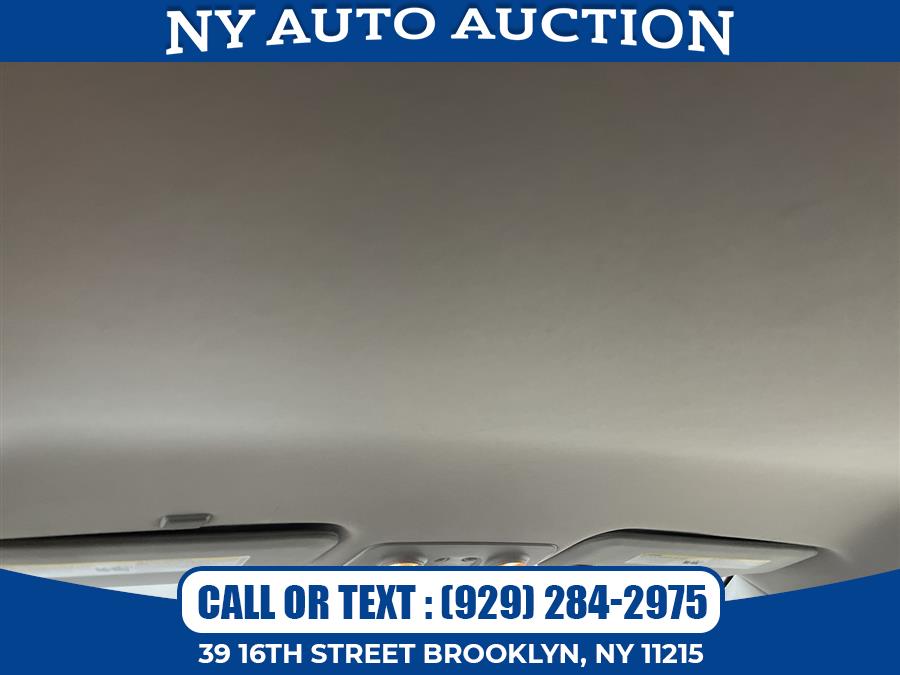 2015 Chevrolet Traverse AWD 4dr LT w/1LT, available for sale in Brooklyn, New York | NY Auto Auction. Brooklyn, New York 2015 Chevrolet Traverse AWD 4dr LT w/1LT, available for sale in Brooklyn, New York | NY Auto Auction. Brooklyn, New York